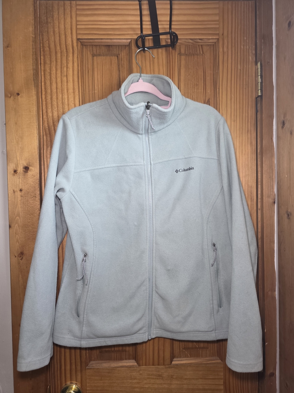 Columbia Women's Light Gray Fleece Jacket
